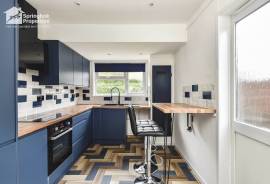 2 bedroom, Bungalow for sale