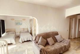 1 Bedroom Apartment In Altamira complex For Sale In Bahia Del Duque LP13173