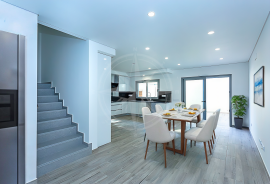 Contemporary 3 Bed Tavira Townhouse with Patio and Garage