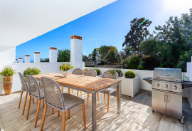 Contemporary 3 Bed Tavira Townhouse with Patio and Garage