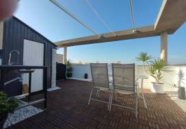 Renovated penthouse with incredible views