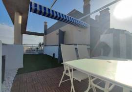 Renovated penthouse with incredible views