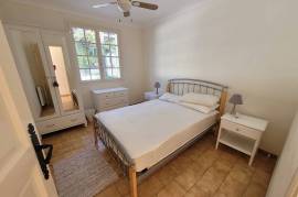 Charming, Cosy Single Storey Villa With 100 M2 Living Space, 830 M2 Garden, Large Garage And Swimming Pool. Charming, Cosy Single Storey Villa With 100 M2 Living Space, 830 M2 Garden, Large Garage And Swimming Pool.