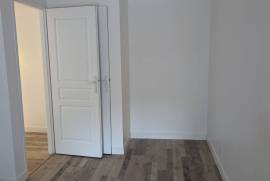 Recently Renovated House with Garden