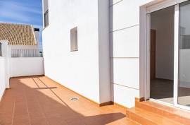 3 bedroom townhouse with terrace for sale in the centre of Periana.