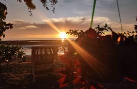 BOBBYS Beach House – Commercial Beach Property For Sale In Lugait