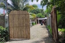 BOBBYS Beach House – Commercial Beach Property For Sale In Lugait