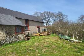 For Sale Farmhouse with land near St-Leger-Magnazeix - Haute Vienne