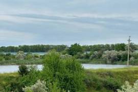 Участок в центре поселка