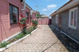 Дом 120 м², з/у 9 соток