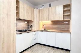 Продаю новую квартиру с ремонтом