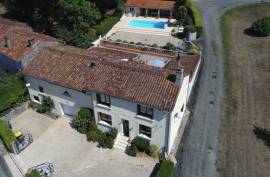 Dream Charente Retreat For Sale with Swimming Pool and Countryside Views - €248650