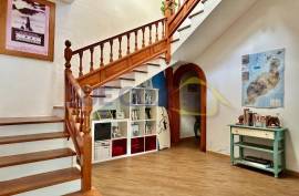 4 Bedroom House For Sale