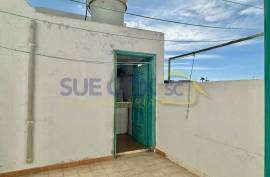 4 Bedroom House For Sale