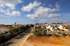 Luxury 3 Bedroom Apartment for Sale in Portimão – Top Floor with Large Balconies and Pool in Portimão Luxury 3 Bedroom Apartment for Sale in Portimão – Top Floor with Large Balconies and Pool in Portimão