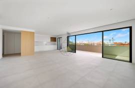 Luxury 3 Bedroom Apartment for Sale in Portimão – Top Floor with Large Balconies and Pool in Portimão Luxury 3 Bedroom Apartment for Sale in Portimão – Top Floor with Large Balconies and Pool in Portimão