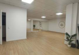 Annual rental Ground floor shop with 151 m2 in Armação de Pêra Annual rental Ground floor shop with 151 m2 in Armação de Pêra