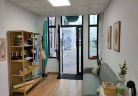 Annual rental Ground floor shop with 151 m2 in Armação de Pêra Annual rental Ground floor shop with 151 m2 in Armação de Pêra