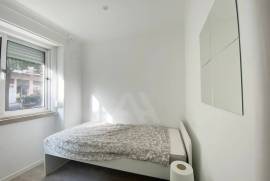 Quarto para Arrendar no Areeiro Quarto para Arrendar no Areeiro