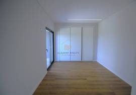 2+1 bedroom villa with garage 5 min. of Ferragudo Beaches 2+1 bedroom villa with garage 5 min. of Ferragudo Beaches