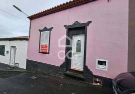 House with 2+1 Bedrooms - Fenais da Ajuda - Ribeira Grande House with 2+1 Bedrooms - Fenais da Ajuda - Ribeira Grande