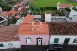 House with 2+1 Bedrooms - Fenais da Ajuda - Ribeira Grande House with 2+1 Bedrooms - Fenais da Ajuda - Ribeira Grande