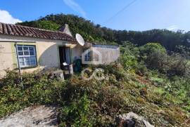 House for refurbishment in Santa Bárbara House for refurbishment in Santa Bárbara