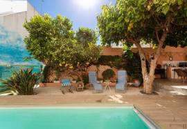 Olhão – Duplex in a Restored Private Mansion, the Softness of a Private Garden Olhão – Duplex in a Restored Private Mansion, the Softness of a Private Garden