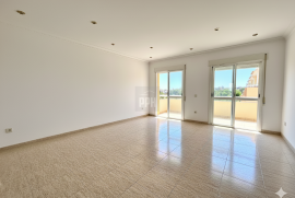 Large 2 Bed Apartment in Alsakia with Distant sea views !! Large 2 Bed Apartment in Alsakia with Distant sea views !!