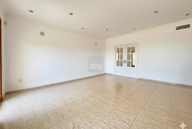 Large 2 Bed Apartment in Alsakia with Distant sea views !! Large 2 Bed Apartment in Alsakia with Distant sea views !!