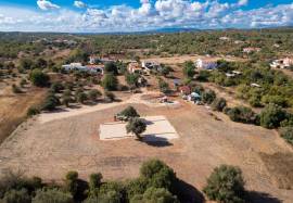 Rustic land with 8280 m2 located in Ribeira de Alte in Paderne, Albufeira Rustic land with 8280 m2 located in Ribeira de Alte in Paderne, Albufeira