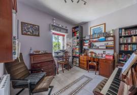 3 Bedroom Quinta with large Pool, Gardens and quiet country location. Near Moncarapacho.