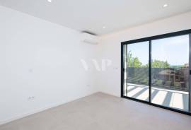 2 bedroom penthouse  near the golf courses, Vilamoura