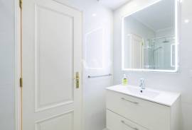 Luxury 4-Bedroom Apartment with Panoramic Terrace and Sea View in Vilamoura