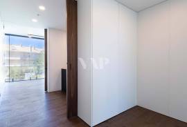 Contemporary 4 bedroom villa with private pool, Vilamoura Contemporary 4 bedroom villa with private pool, Vilamoura