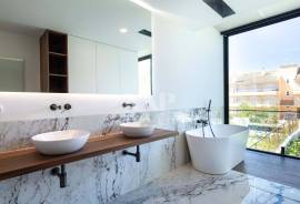 Contemporary 4 bedroom villa with private pool, Vilamoura Contemporary 4 bedroom villa with private pool, Vilamoura
