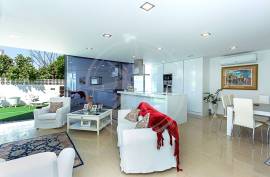 3 bedroom contemporary villa with sea view and space for private pool