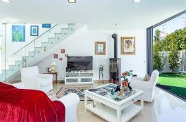 3 bedroom contemporary villa with sea view and space for private pool