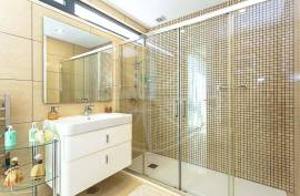 3 bedroom contemporary villa with sea view and space for private pool