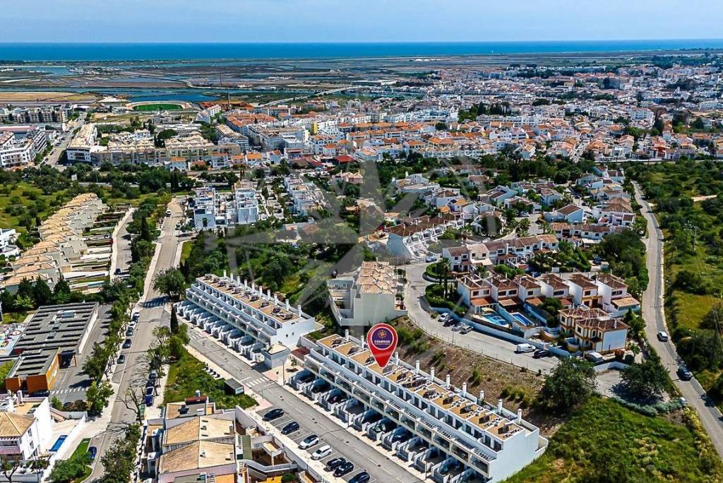 Modern Luxury 4 bedroom Townhouse in Quinta da Pegada, Tavira