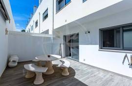 Modern Luxury 4 bedroom Townhouse in Quinta da Pegada, Tavira Modern Luxury 4 bedroom Townhouse in Quinta da Pegada, Tavira
