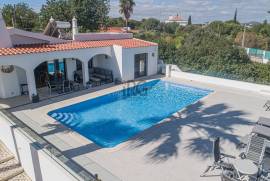 Elegant 4-Bedroom Single-Level Villa with Exceptional Privacy, Pool & Countryside Views Near Quinta do Lago