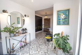 Elegant 4-Bedroom Single-Level Villa with Exceptional Privacy, Pool & Countryside Views Near Quinta do Lago