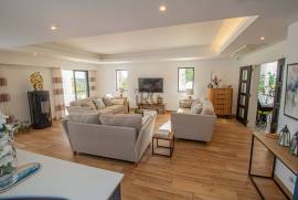 Elegant 4-Bedroom Single-Level Villa with Exceptional Privacy, Pool & Countryside Views Near Quinta do Lago