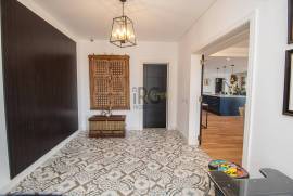 Elegant 4-Bedroom Single-Level Villa with Exceptional Privacy, Pool & Countryside Views Near Quinta do Lago