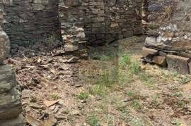 Large Ruin with Land in Rural Location Large Ruin with Land in Rural Location