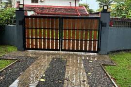 Estate With 2 Houses For Sale In Waikkal Sri