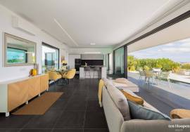 Contemporary 2+1 Bedroom Villa with Sea View and Pool in the Exclusive Reserva da Luz Contemporary 2+1 Bedroom Villa with Sea View and Pool in the Exclusive Reserva da Luz