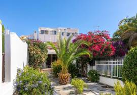 2 Bedroom Townhouse for sale in Praia do Canavial, Lagos