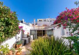 2 Bedroom Townhouse for sale in Praia do Canavial, Lagos